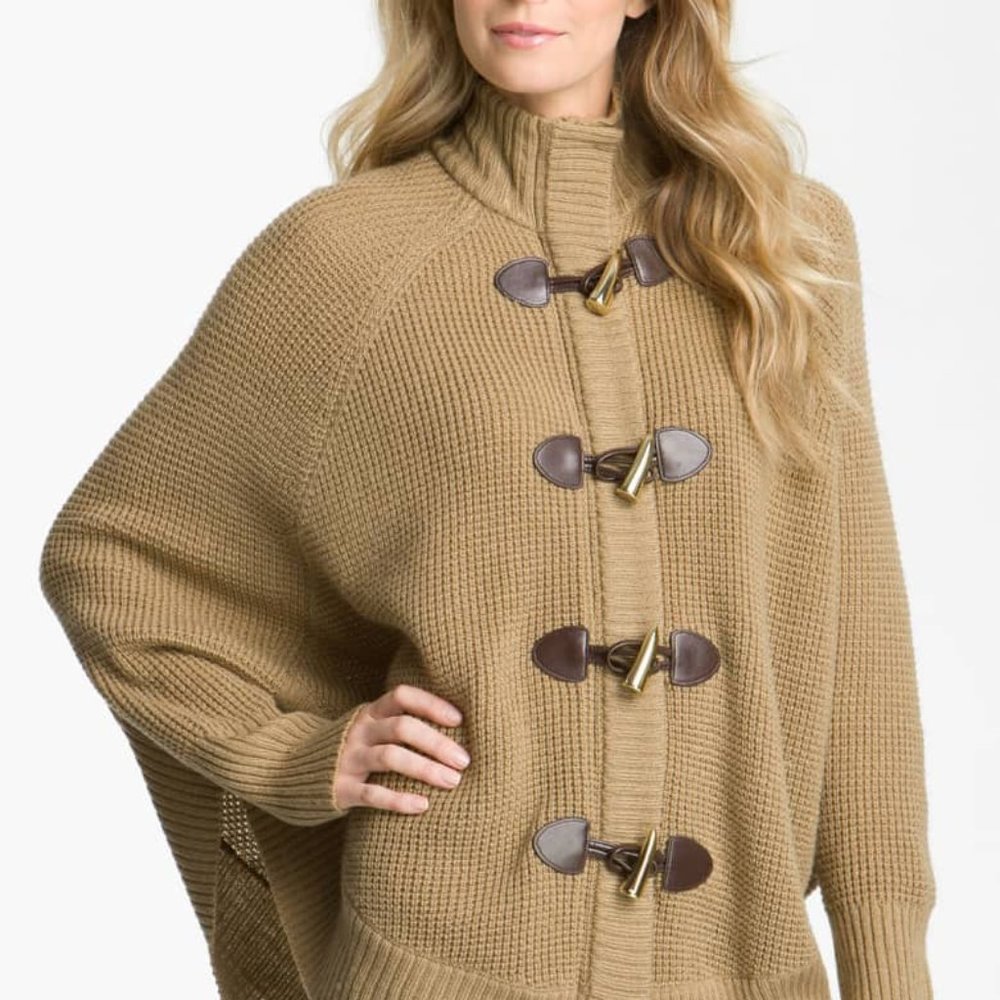 NWOT MICHAEL Michael Kors Toggle Sweater Cape